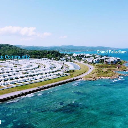 Paradise Oasis At Oceanpointe - Pool And Free Parking Lucea Ngoại thất bức ảnh